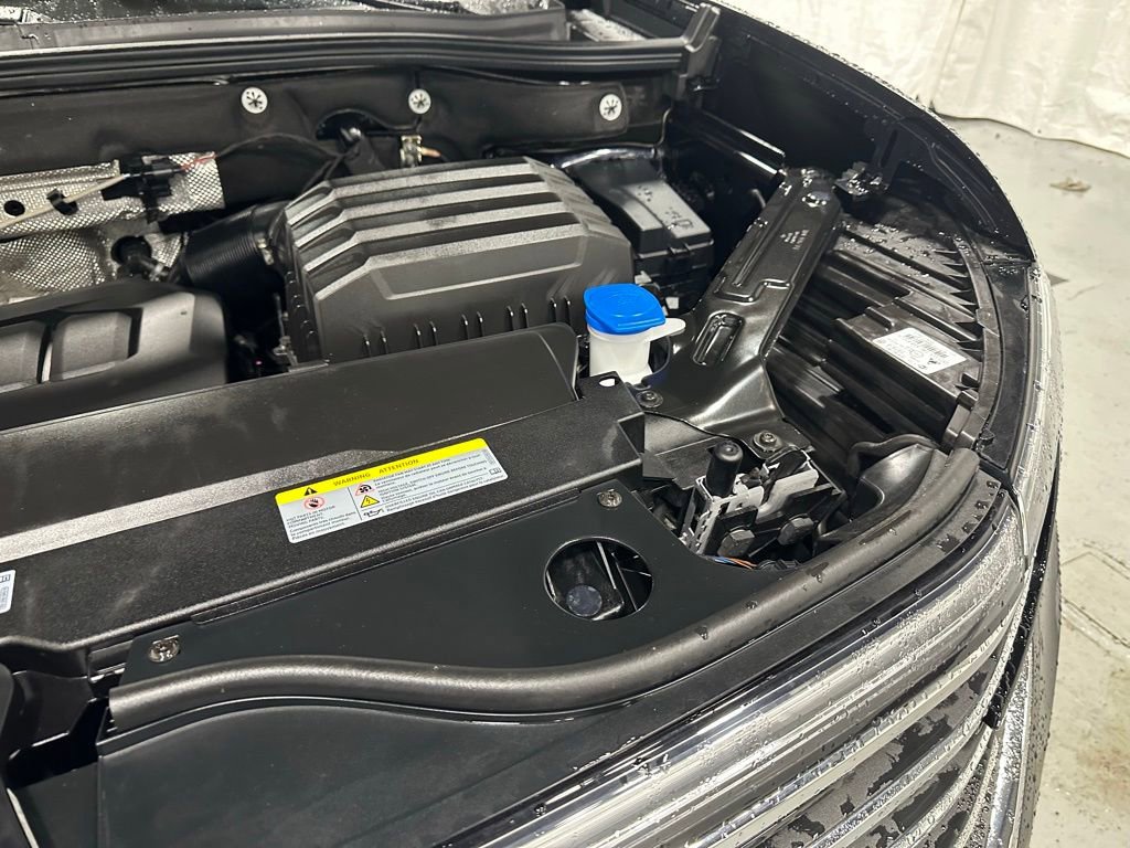 Used 2025 Volkswagen Atlas SE AWD/4WD image 70
