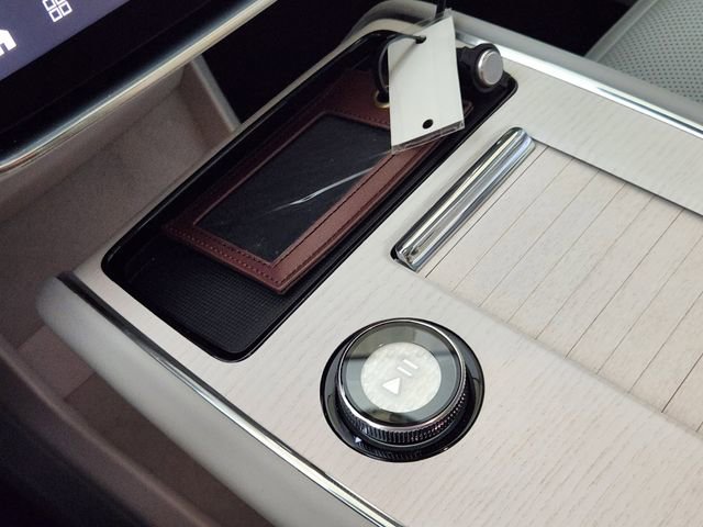 New 2025 Volvo EX90 Plus AWD/4WD image 20