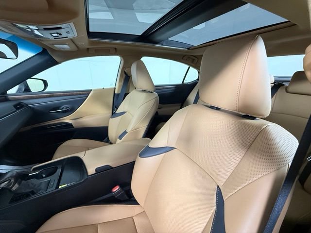 Used 2025 Lexus ES 350 w/ Premium Package FWD image 17