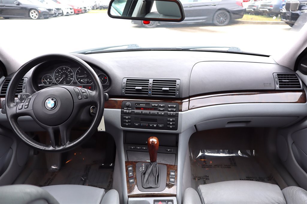 Used 2001 BMW 330i Sedan image 12