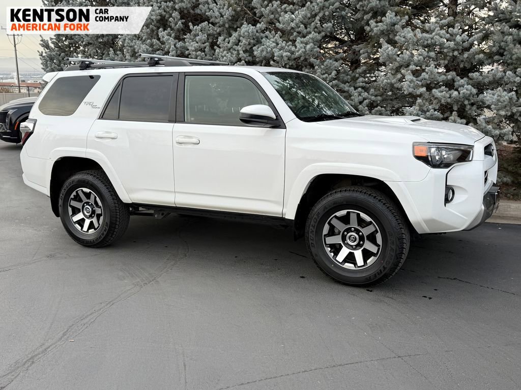 Used 2020 Toyota 4Runner TRD Off-Road image 11