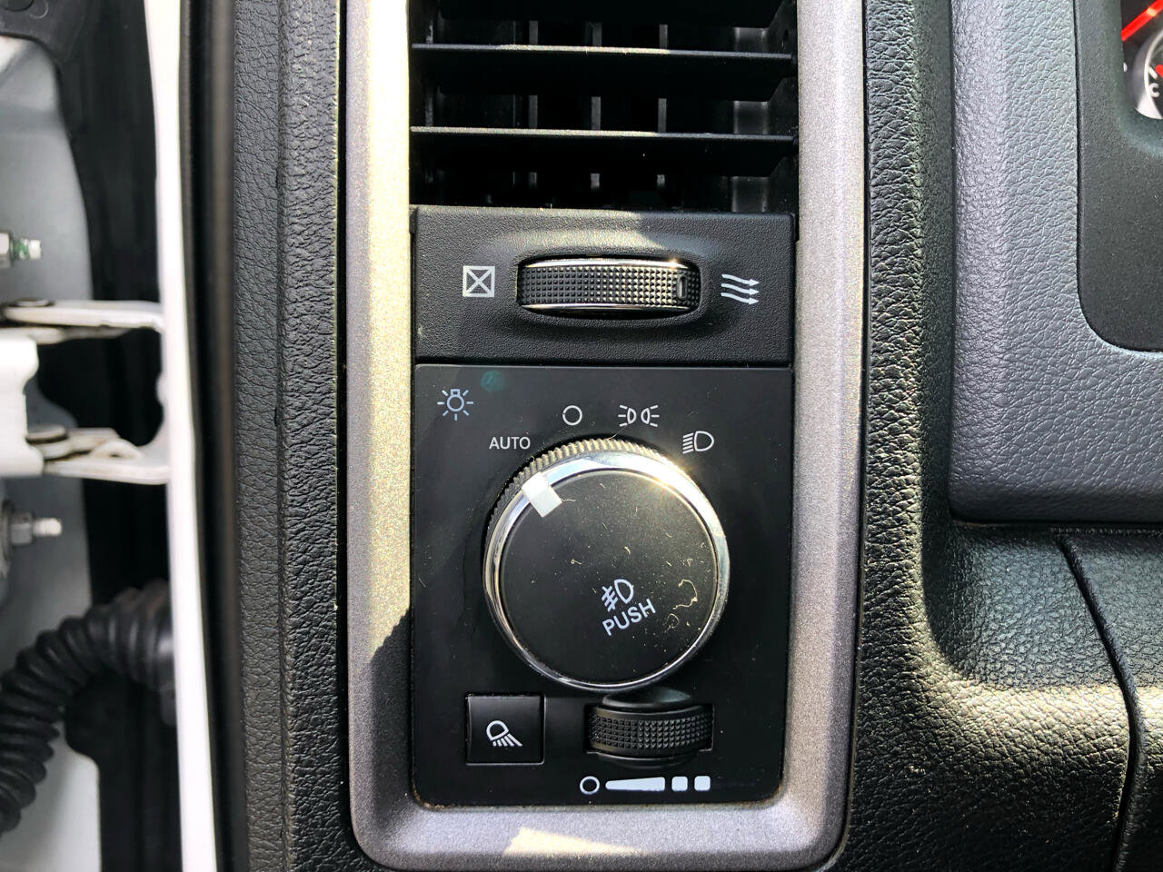 Used 2014 RAM 2500 Power Wagon Tradesman image 16