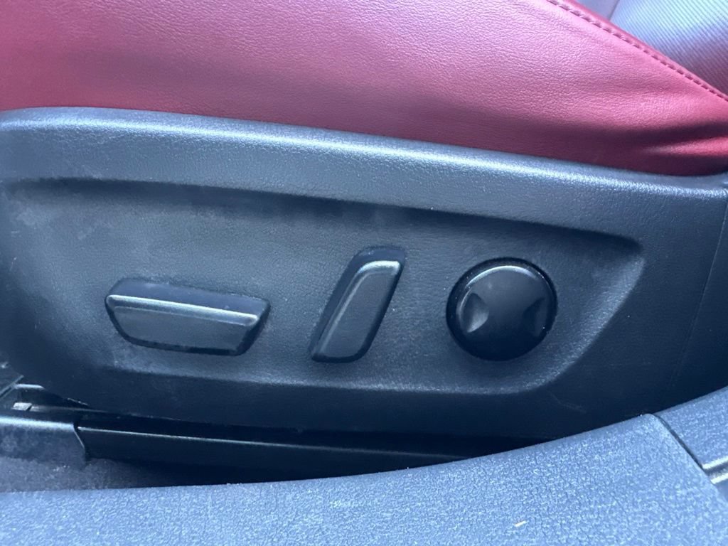 Used 2019 MAZDA MAZDA3 AWD Hatchback w/ Premium Pkg image 10
