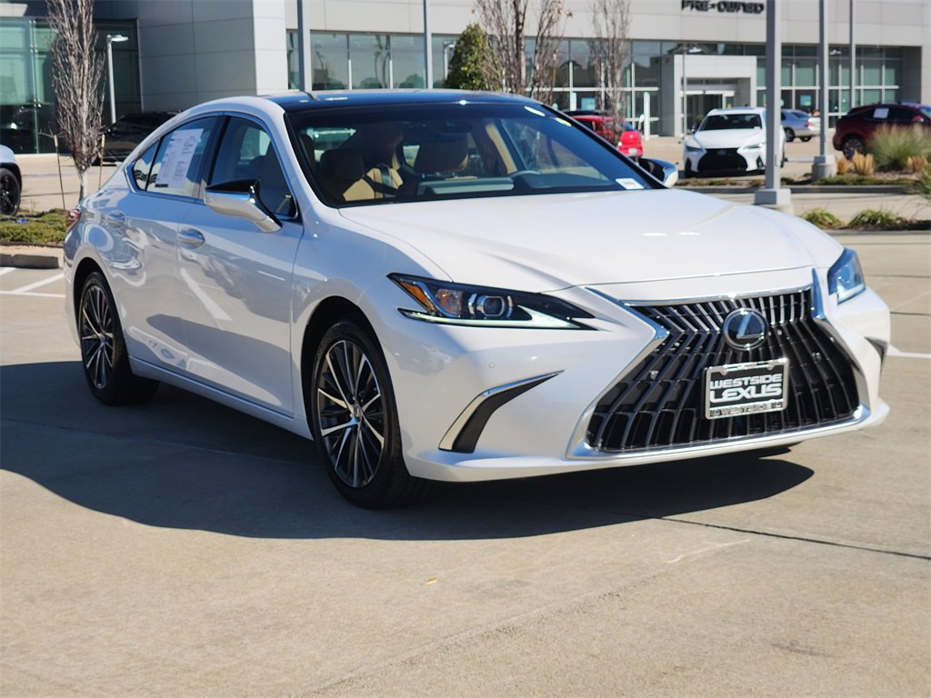 Used 2025 Lexus ES 350 w/ Premium Package image 3