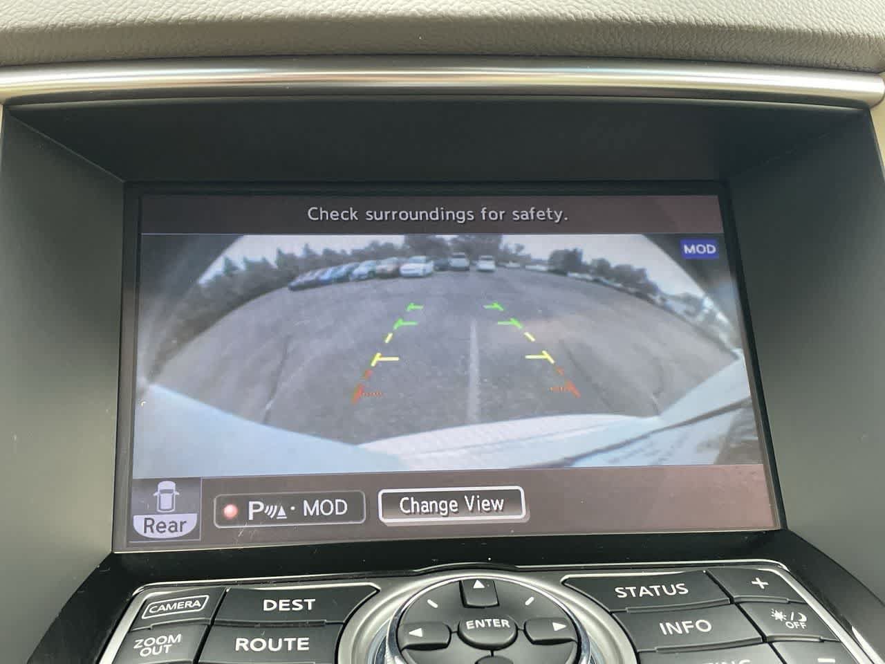 Used 2015 INFINITI QX70 AWD w/ Premium Package image 34