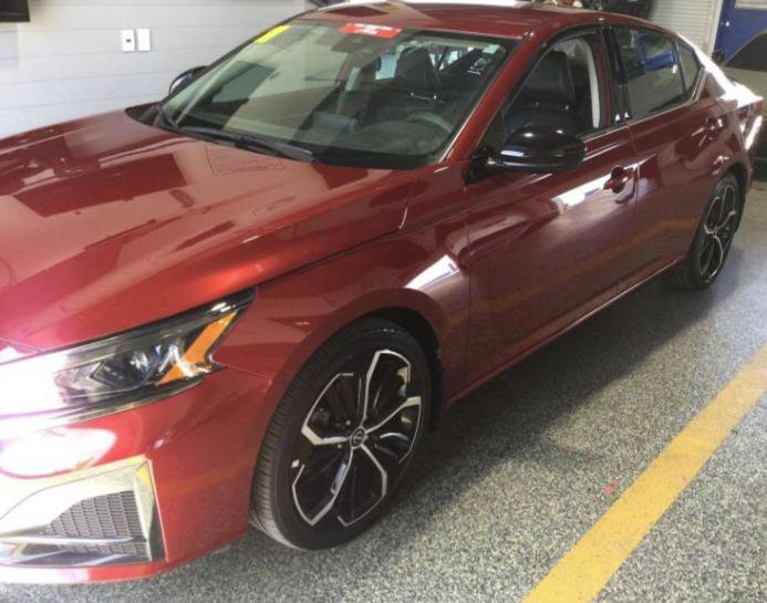 Used 2023 Nissan Altima 2.5 SR