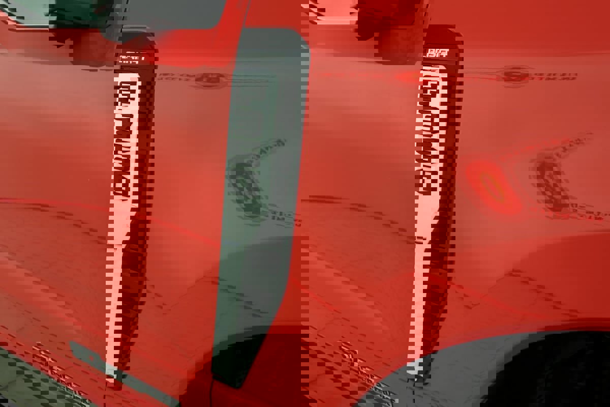 Used 2025 Ford F350 Lariat w/ Chrome Package image 15