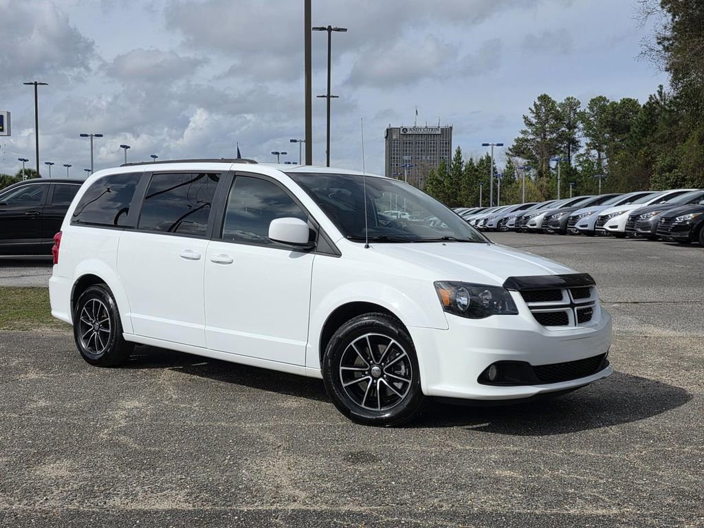 Used 2019 Dodge Grand Caravan GT image 2