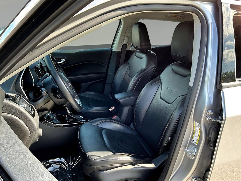 Used 2019 Jeep Compass Limited AWD/4WD image 23