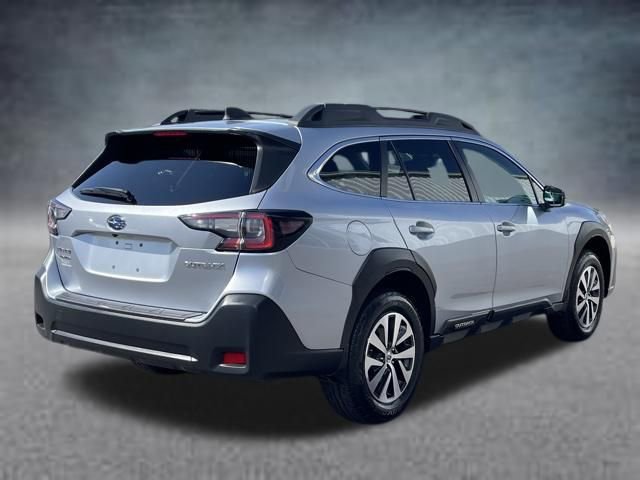 Certified 2023 Subaru Outback Premium image 4