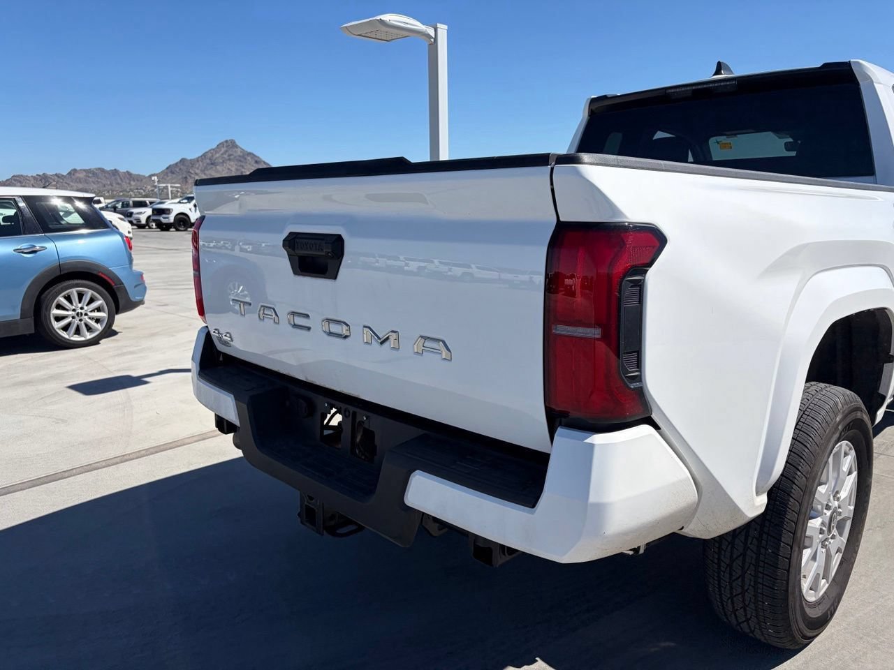 Used 2025 Toyota Tacoma SR5 AWD/4WD image 4