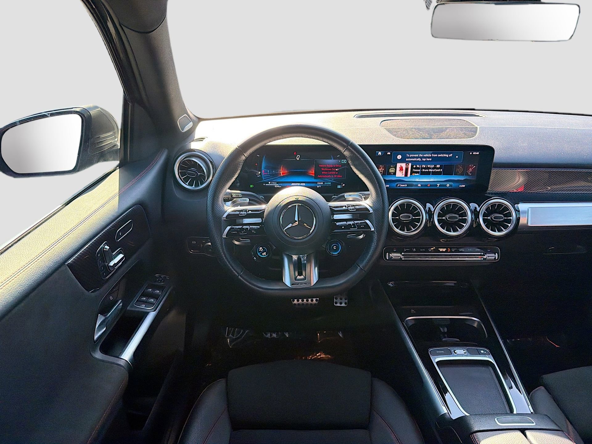 Used 2025 Mercedes-Benz GLB 35 AMG 4MATIC image 18