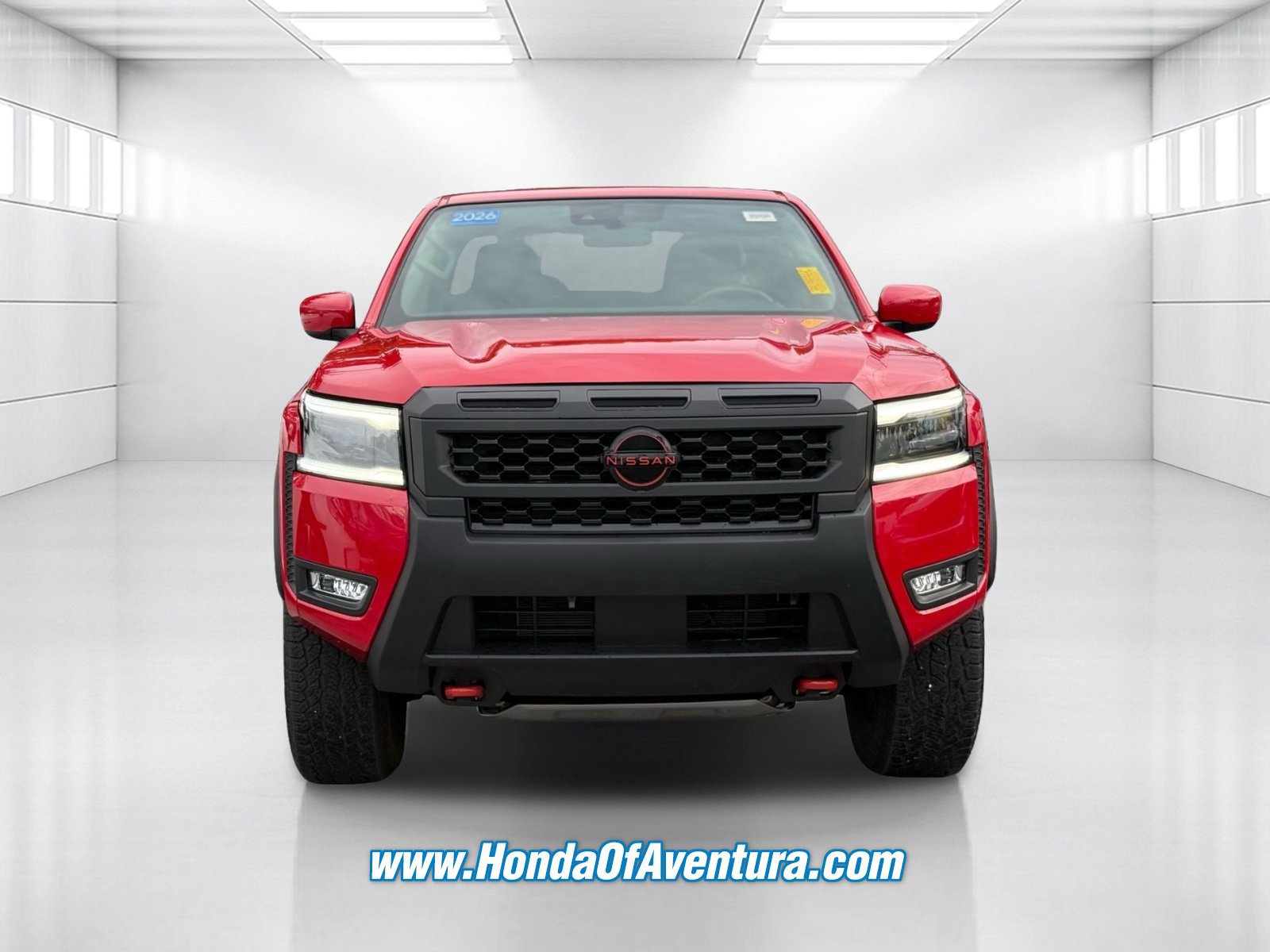 Used 2026 Nissan Frontier PRO-4X AWD/4WD image 2