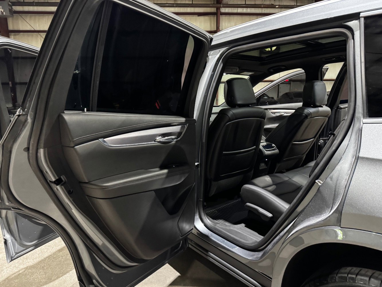 Used 2022 Cadillac XT6 Luxury AWD/4WD image 16