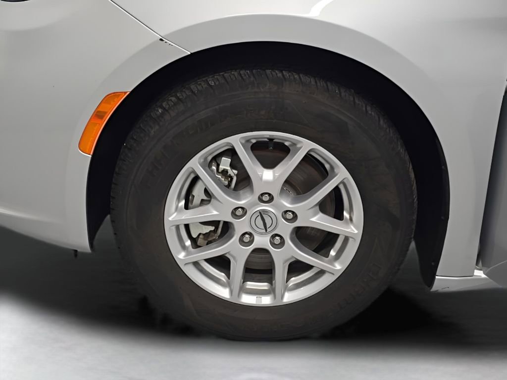 Used 2024 Chrysler Pacifica Touring-L image 32