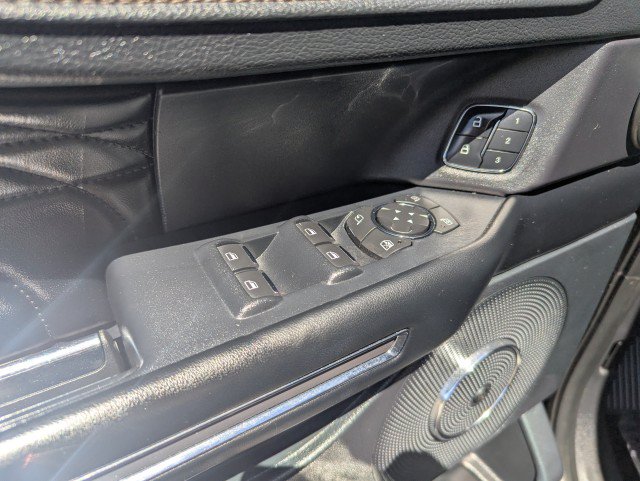 Used 2018 Ford Expedition Max Platinum AWD/4WD image 10