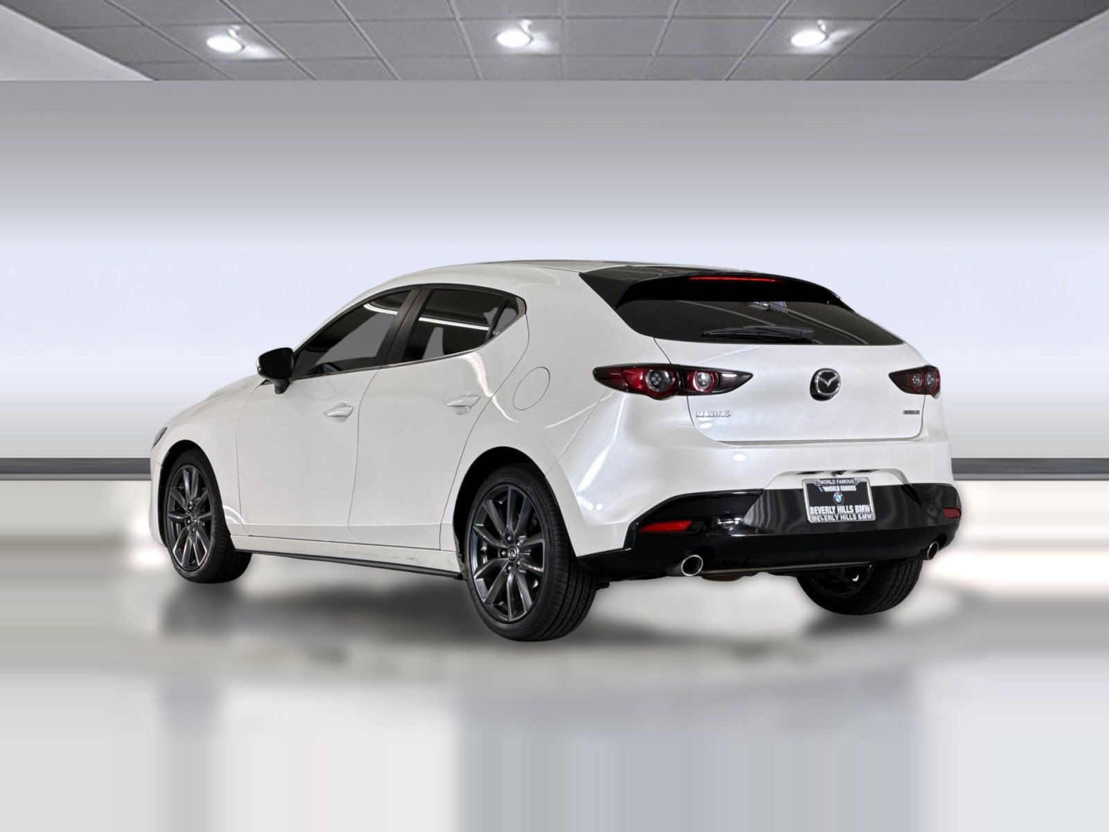 Used 2019 MAZDA MAZDA3 Hatchback FWD image 3