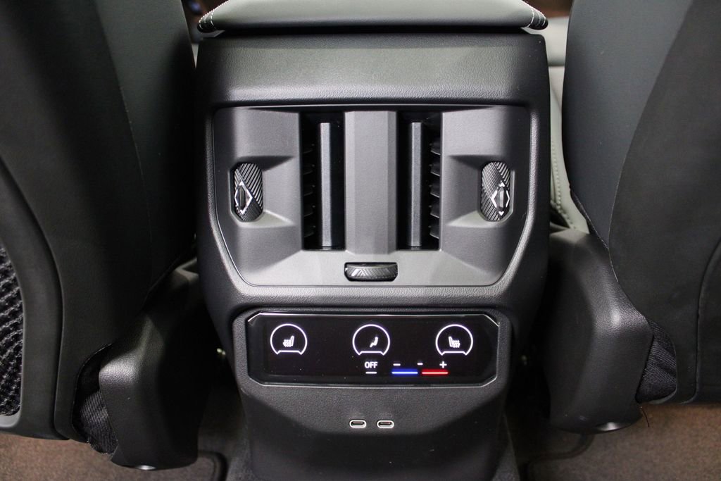 Used 2025 BMW X3 xDrive30i w/ Convenience Package image 40