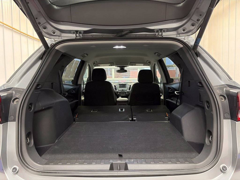 Used 2024 Chevrolet Equinox LT AWD/4WD image 16