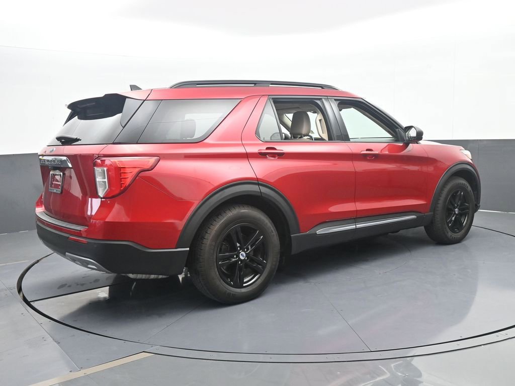 Used 2021 Ford Explorer XLT w/ Equipment Group 202A image 6