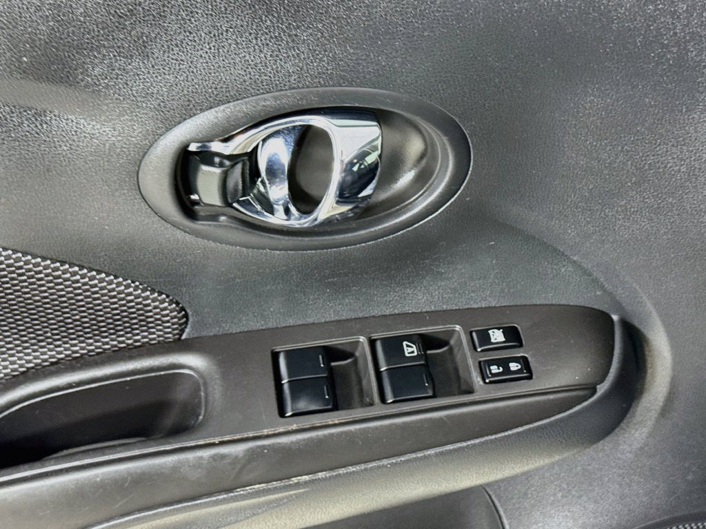 Used 2017 Nissan Versa SV FWD image 19