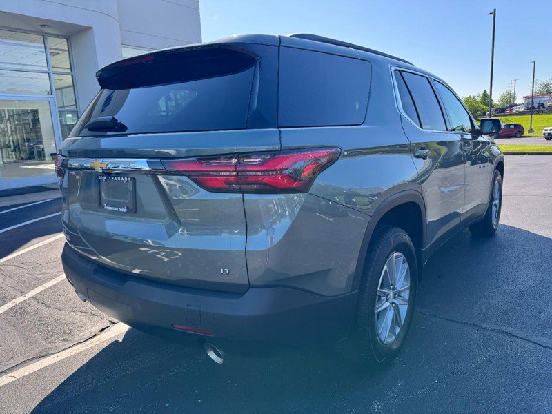 Used 2023 Chevrolet Traverse LT FWD video 3