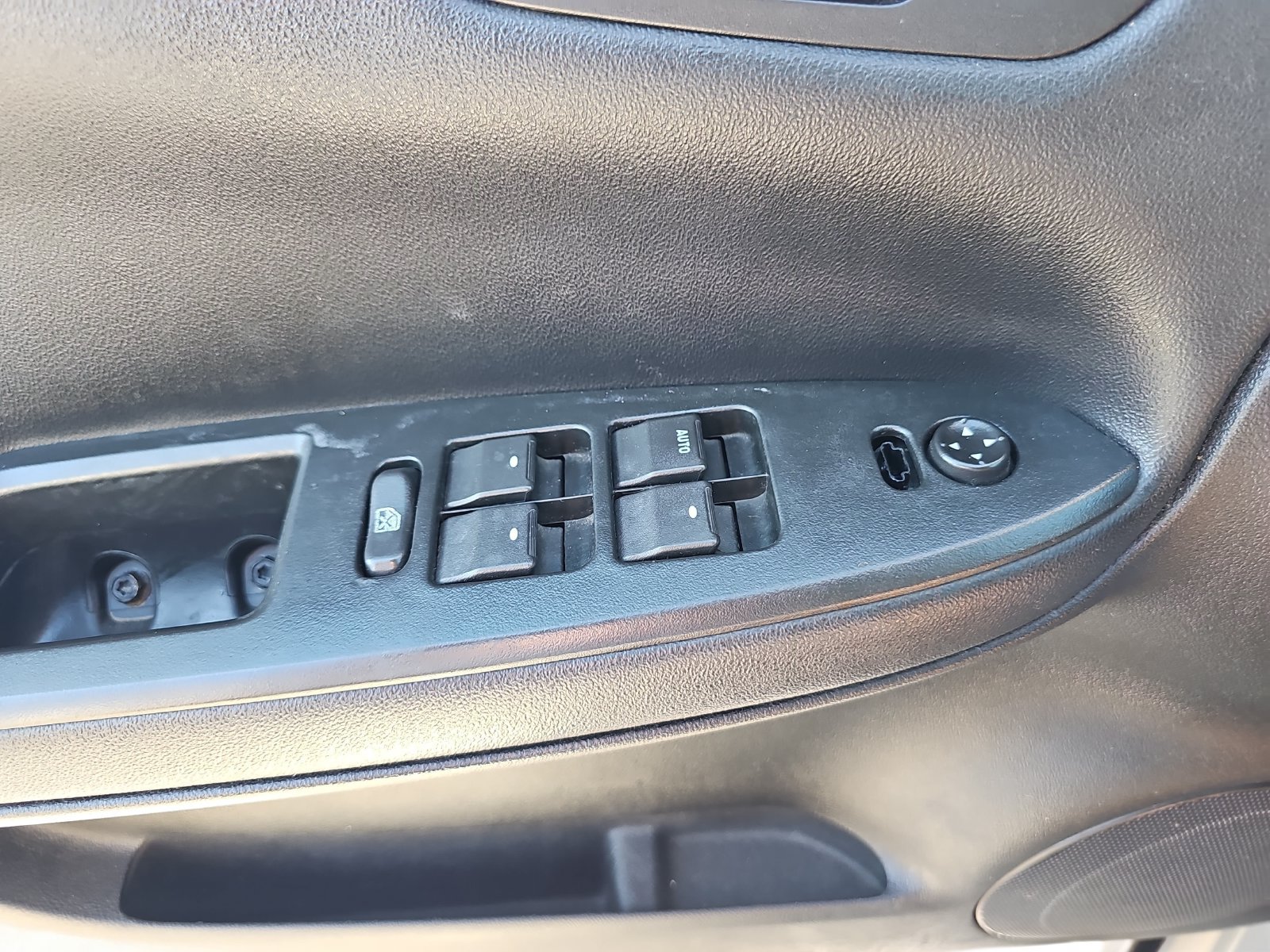 Used 2012 Chevrolet Impala LT w/ LT Sunroof Package FWD image 25