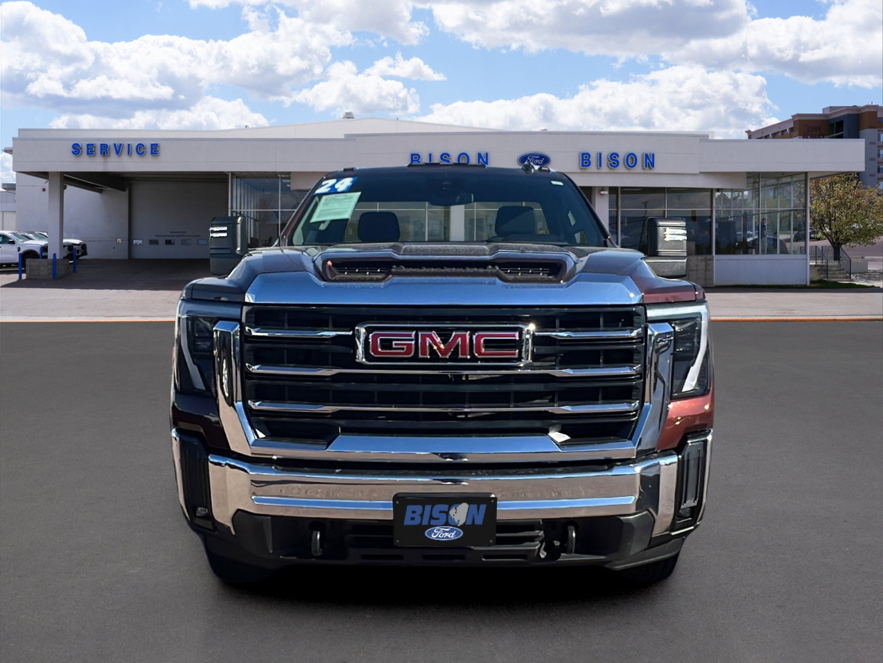 Used 2024 GMC Sierra 2500 SLE image 8