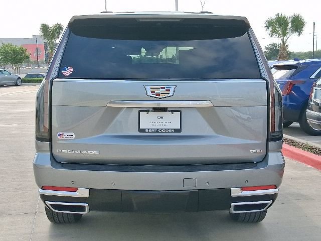 New 2026 Cadillac Escalade ESV Luxury w/ Touring Package RWD image 4