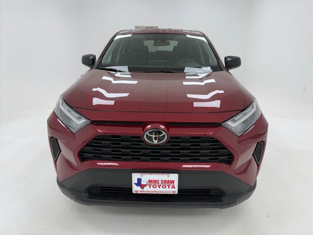 Used 2025 Toyota RAV4 LE image 3