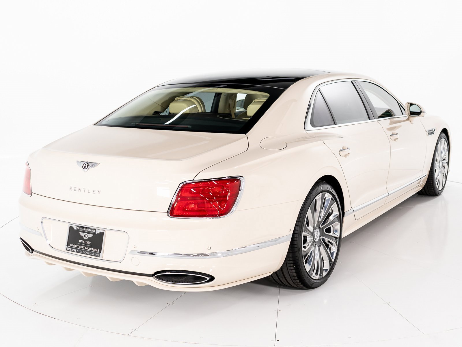 New 2025 Bentley Flying Spur Plug-In Hybrid image 5