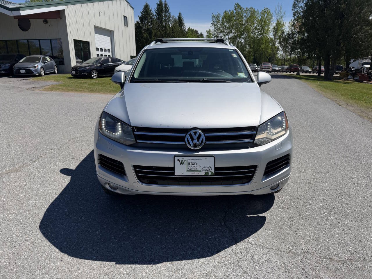 Used 2013 Volkswagen Touareg Sport AWD/4WD image 8