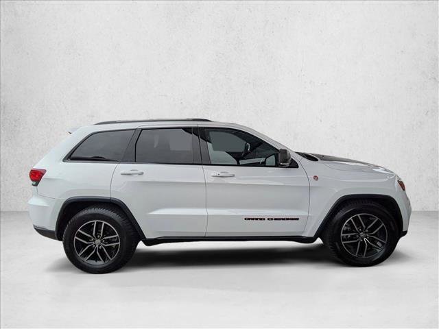 Used 2018 Jeep Grand Cherokee Trailhawk w/ Trailhawk Luxury Group AWD/4WD image 4