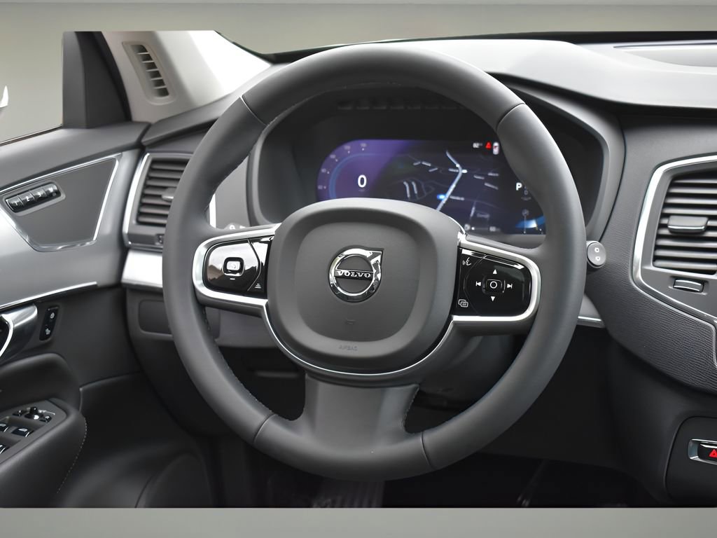 Used 2023 Volvo XC90 B5 Core w/ Protection Package Premier image 17