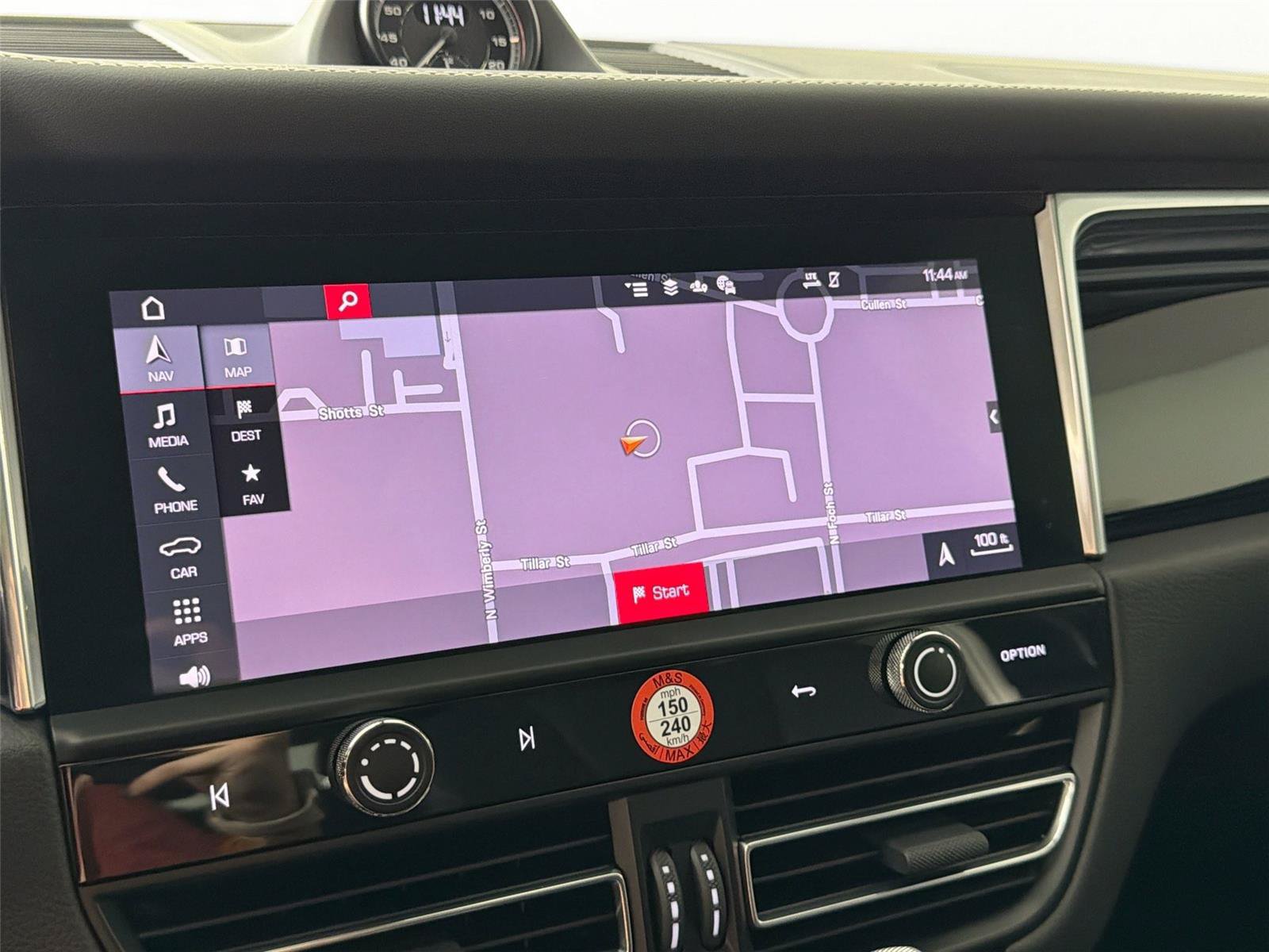 Certified 2025 Porsche Macan S AWD/4WD image 22