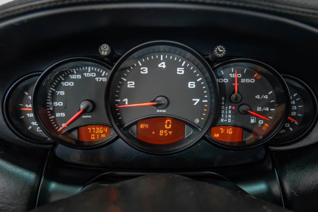 Used 2001 Porsche 911 Carrera 4 AWD/4WD image 17