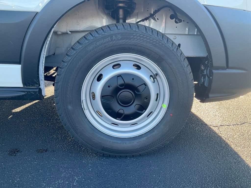 New 2026 Ford Transit 250 148 Medium Roof image 10