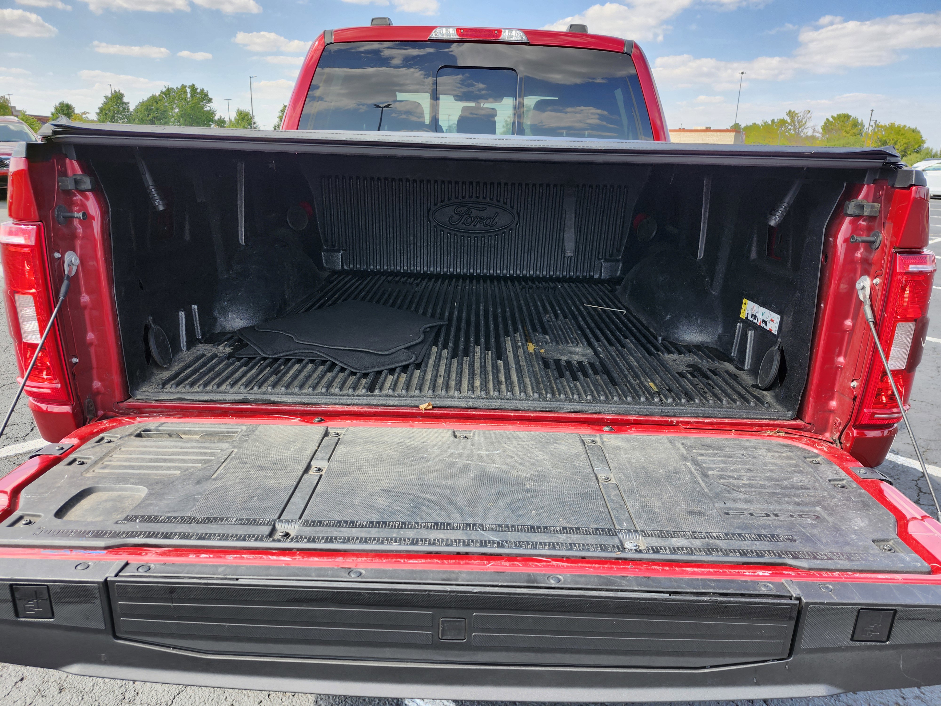 Used 2022 Ford F150 XLT w/ Equipment Group 302A High image 13