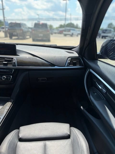 Used 2017 BMW 330i Sedan RWD image 18