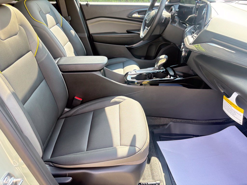 New 2026 Chevrolet Trax ACTIV w/ Sunroof Package FWD image 29