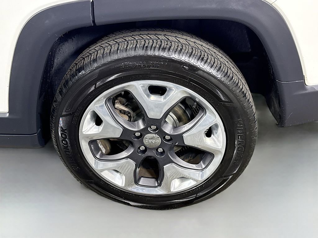 Used 2018 Jeep Compass Limited w/ Navigation Group AWD/4WD image 36