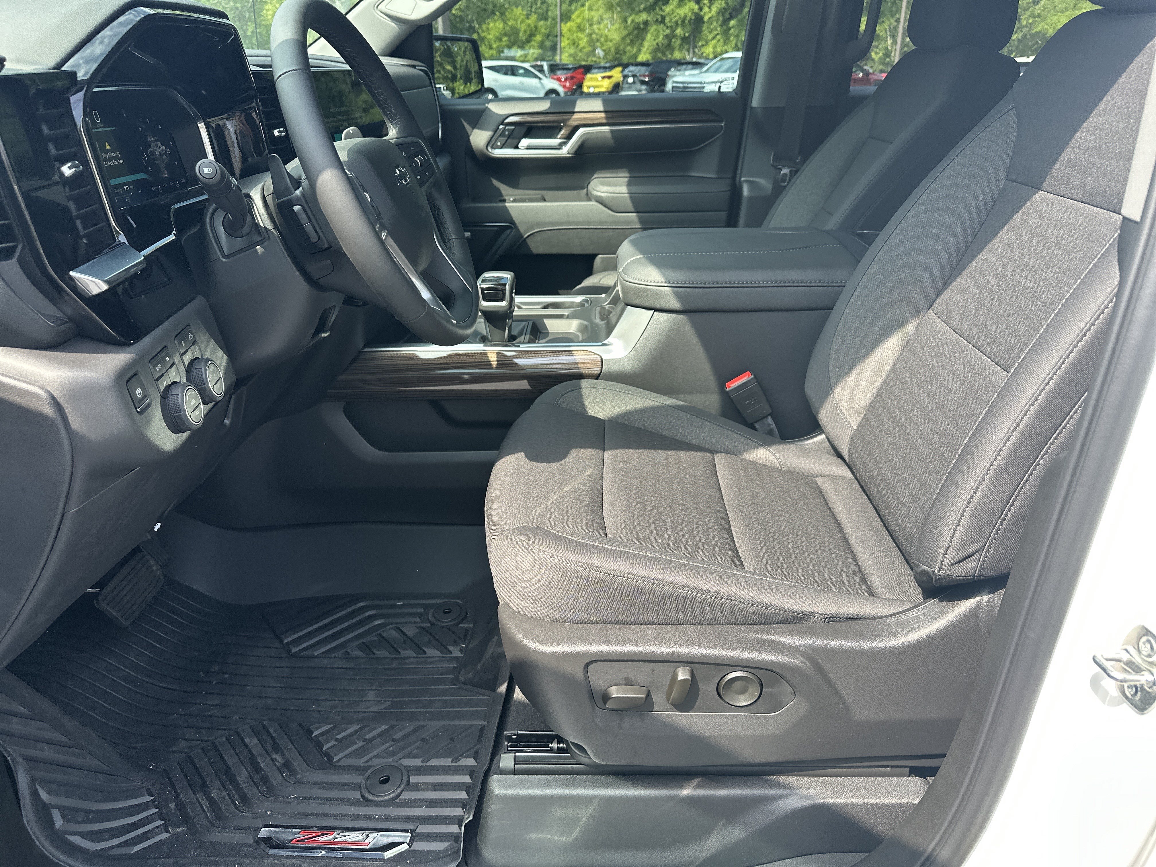 New 2026 Chevrolet Silverado 1500 LT Trail Boss w/ Safety Package AWD/4WD image 9