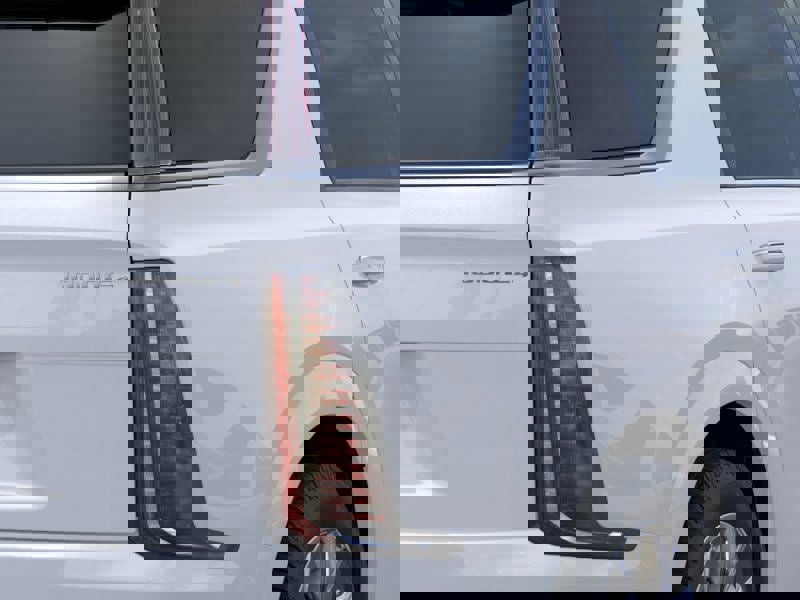 New 2026 Cadillac Escalade IQL Luxury w/ LPO, Radiant Package image 35