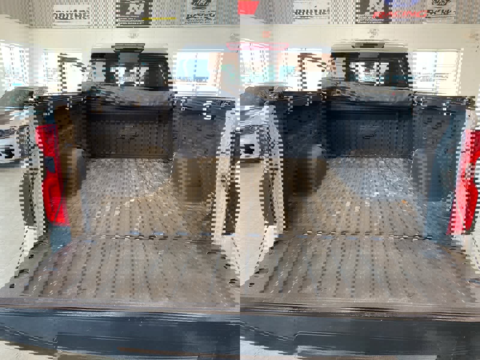 Used 2022 Chevrolet Silverado 1500 LT Trail Boss w/ Convenience Package II image 29