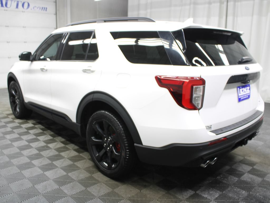 Used 2024 Ford Explorer ST w/ Technology Package AWD/4WD image 7