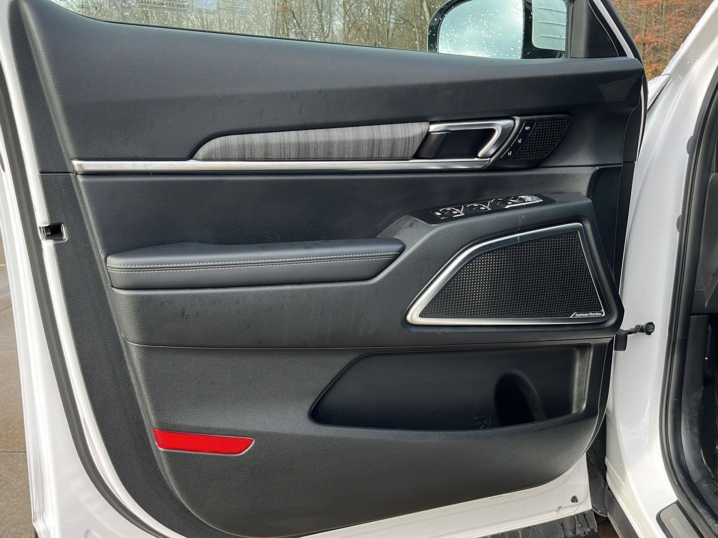 Used 2024 Kia Telluride SX image 9