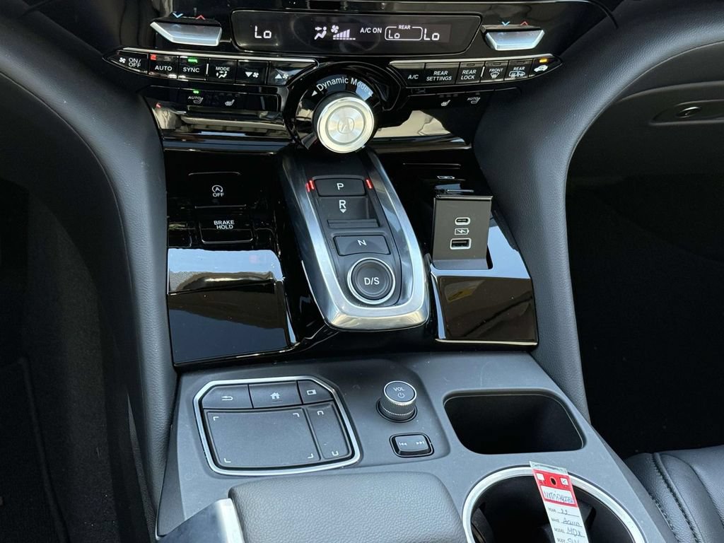 Used 2022 Acura MDX SH-AWD image 19