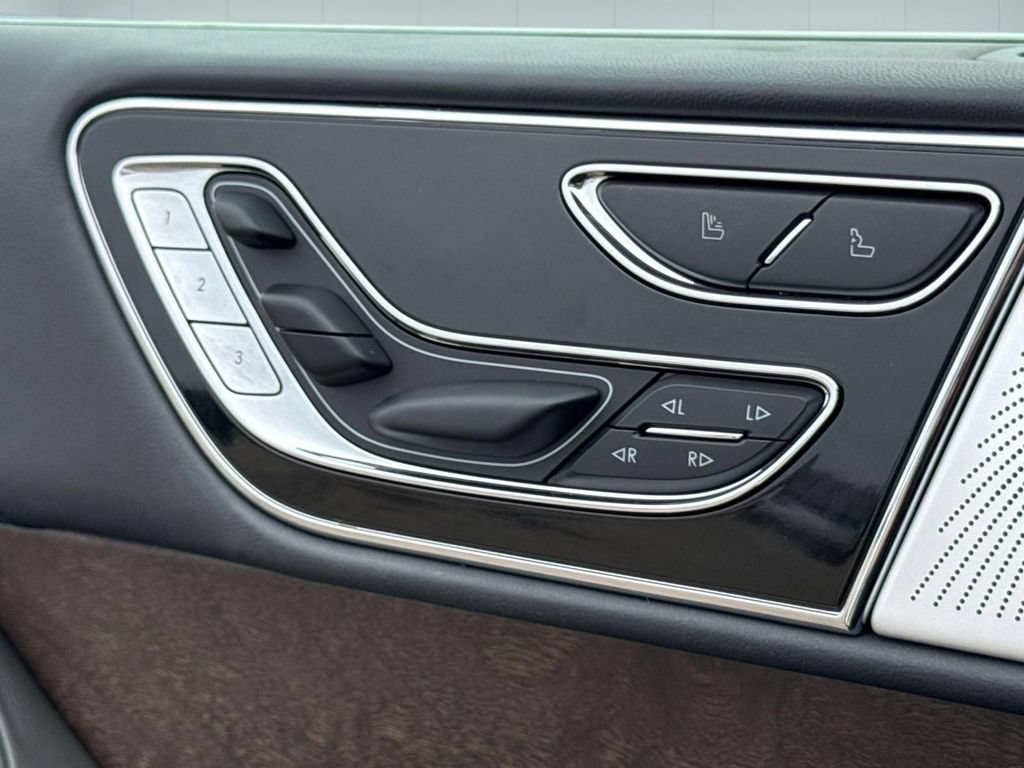 Certified 2024 Lincoln Navigator Black Label AWD/4WD image 14