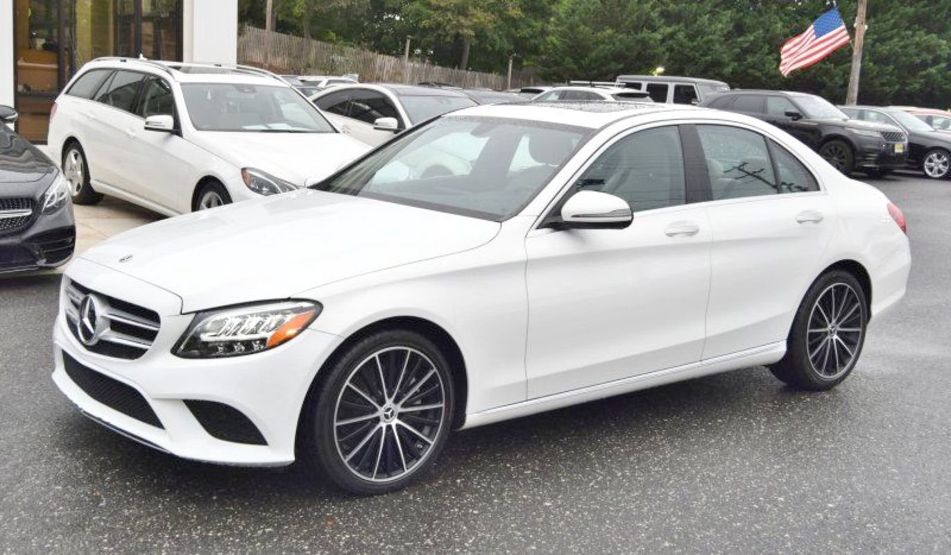 Used 2021 Mercedes-Benz C 300 Sedan image 4