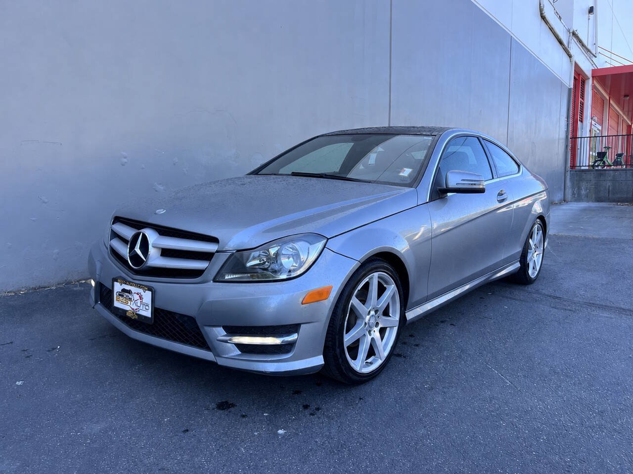 Used 2013 Mercedes-Benz C 250 Coupe image 3